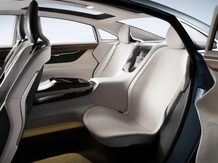  Volvo Concept You 2011 года  (фото 7 из 23)